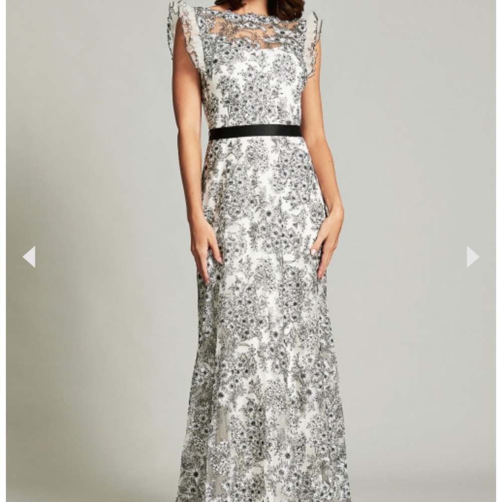 Tadashi Shoji Wedding Dress